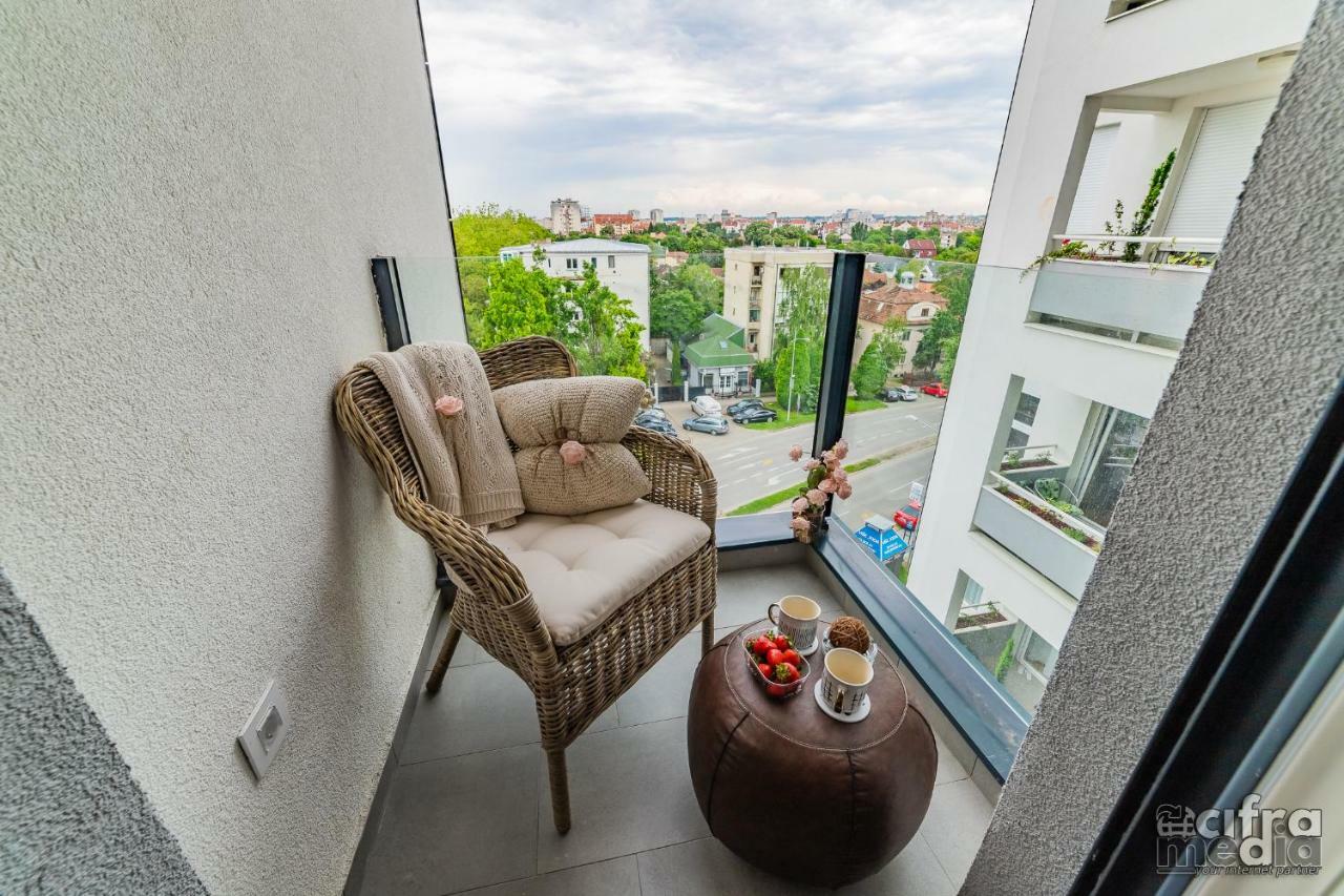 Apartmani Alexandar15 Újvidék Kültér fotó