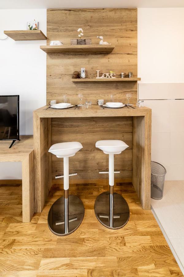 Apartmani Alexandar15 Újvidék Kültér fotó